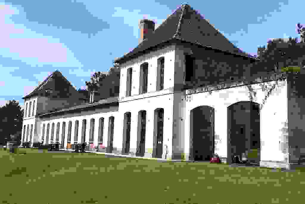 Chateau Neuf Le Désert Festival