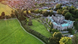 Berkeley Castle Logo