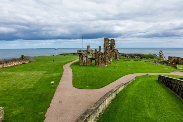 Tynemouth Priory and Castle Logo