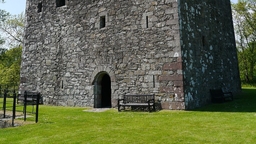 Cardoness Castle Logo