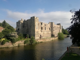 Newark Castle and Gardens Logo