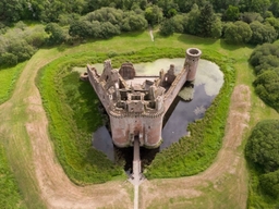 Caerlaverock Castle Logo