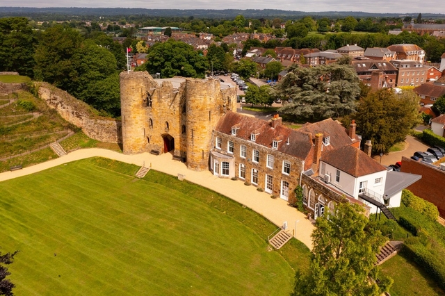 Tonbridge Castle Logo