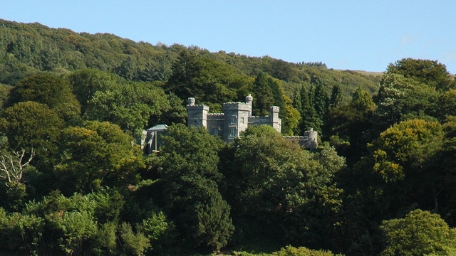Glandyfi Castle Logo