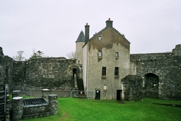 Dunstaffnage Castle and Chapel Logo