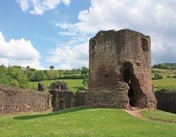 Skenfrith Castle Logo