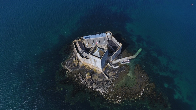 Kisimul Castle Logo