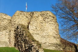 Pontefract Castle Logo