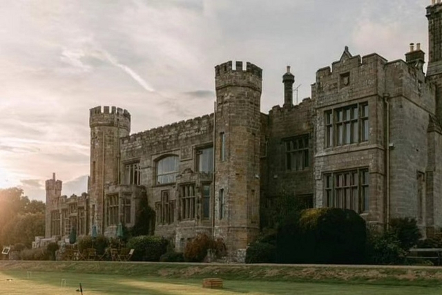 Wadhurst Castle Logo