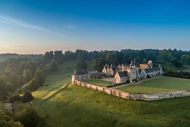 Rockingham Castle Logo