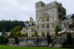 Hatley Castle Logo