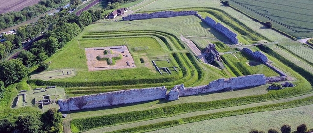 Richborough Roman Fort and Amphitheatre Logo