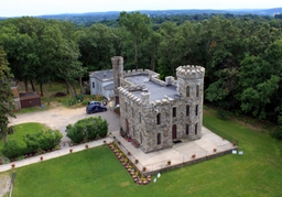 Winnekenni Castle Logo