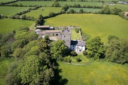 Clomantagh Castle Logo