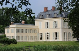 Castle of Madame du Barry Logo