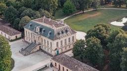 Château La Louvière Logo