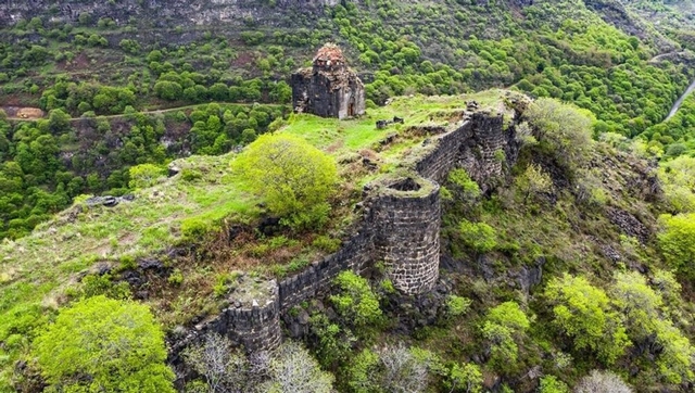 Kayan Fortress Logo